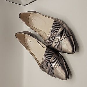 J Jill Pewter Pointed Toe Flats 8.5